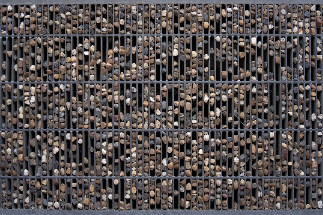 Photo Mechanical decompression partitions